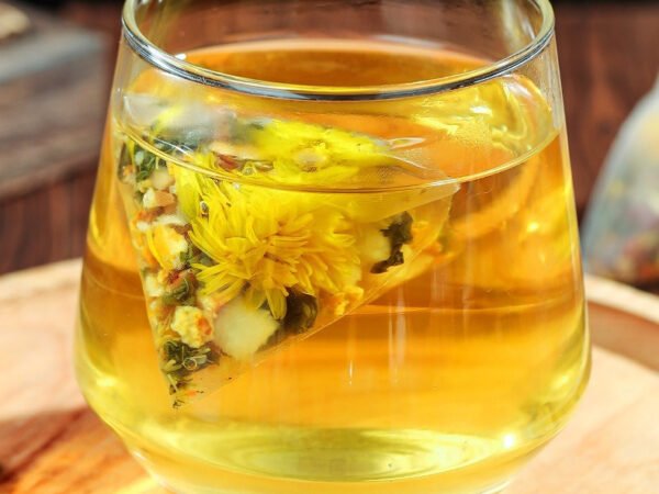 冰糖雪梨菊花茶
